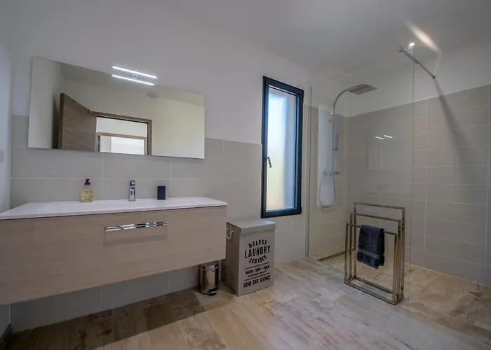 Vila Calme Luxueuse Et Proche Saint-cyprien *