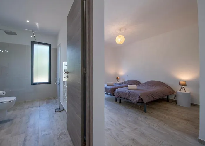 Vila Calme Luxueuse Et Proche Saint-cyprien Lecci